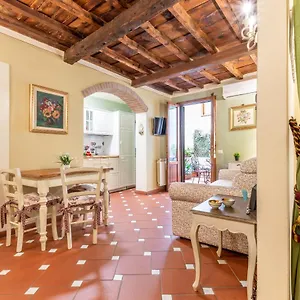 Apartment Romantic Florence